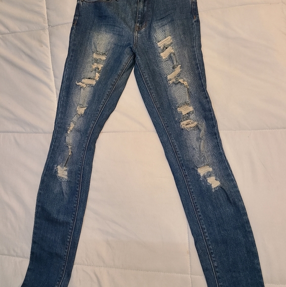 Ripped High Rise Skinny Jeans - Picture 5 of 5
